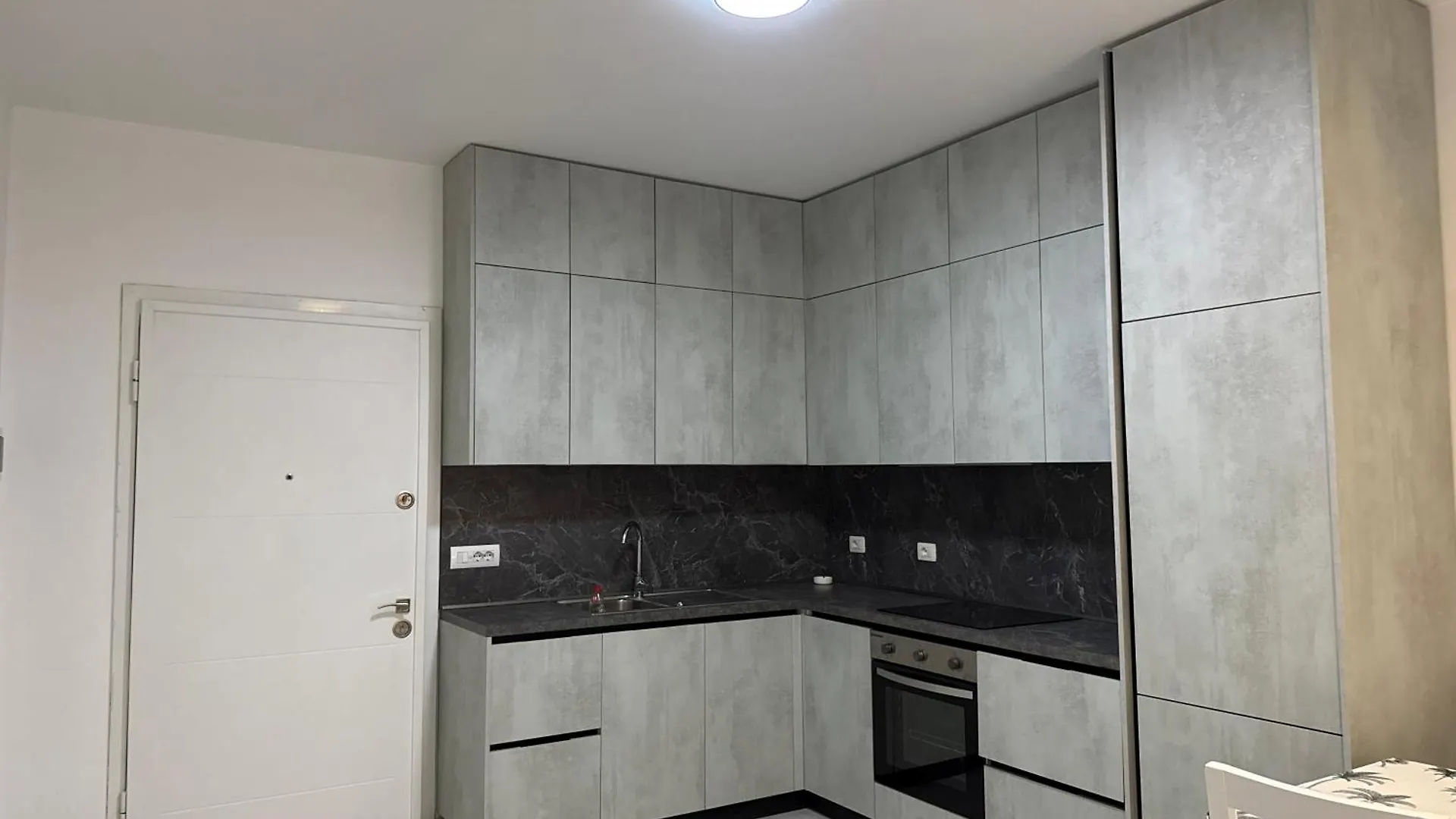 Elios Apartment Golem