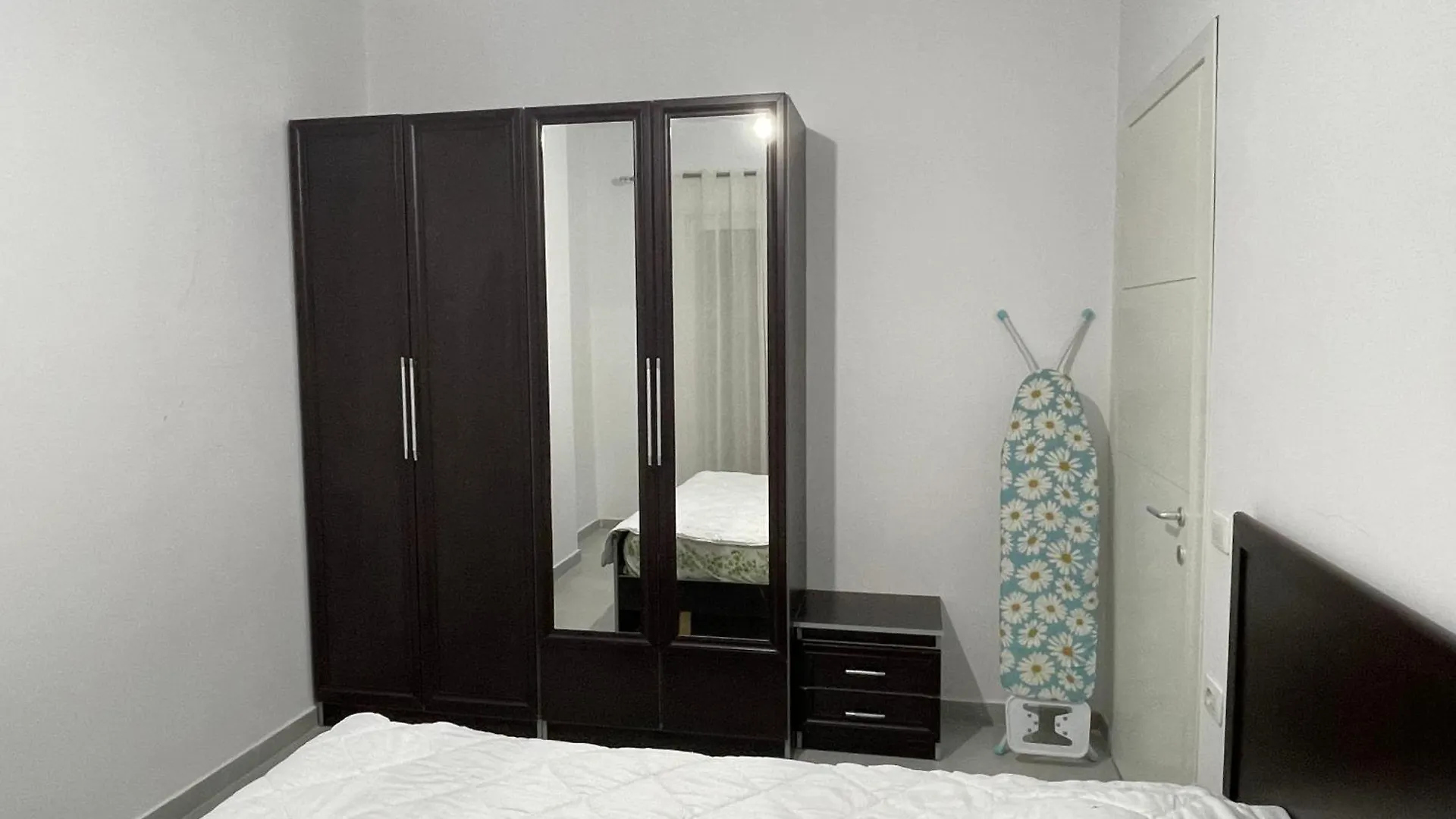 Elios Apartment 골렘